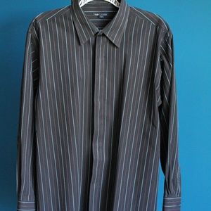 Van Heusen pinstripe front-fly dress shirt LIKE NEW